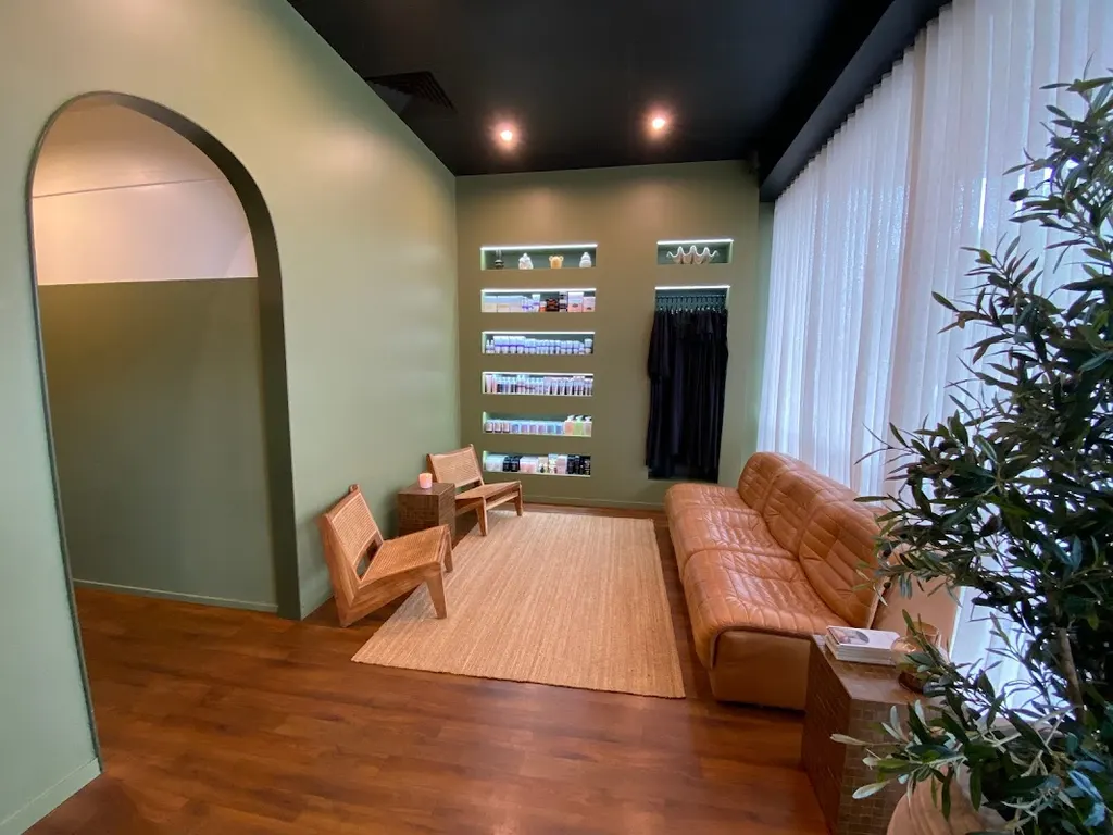 Lush Tan & Brows — Beauty salon in New Farm